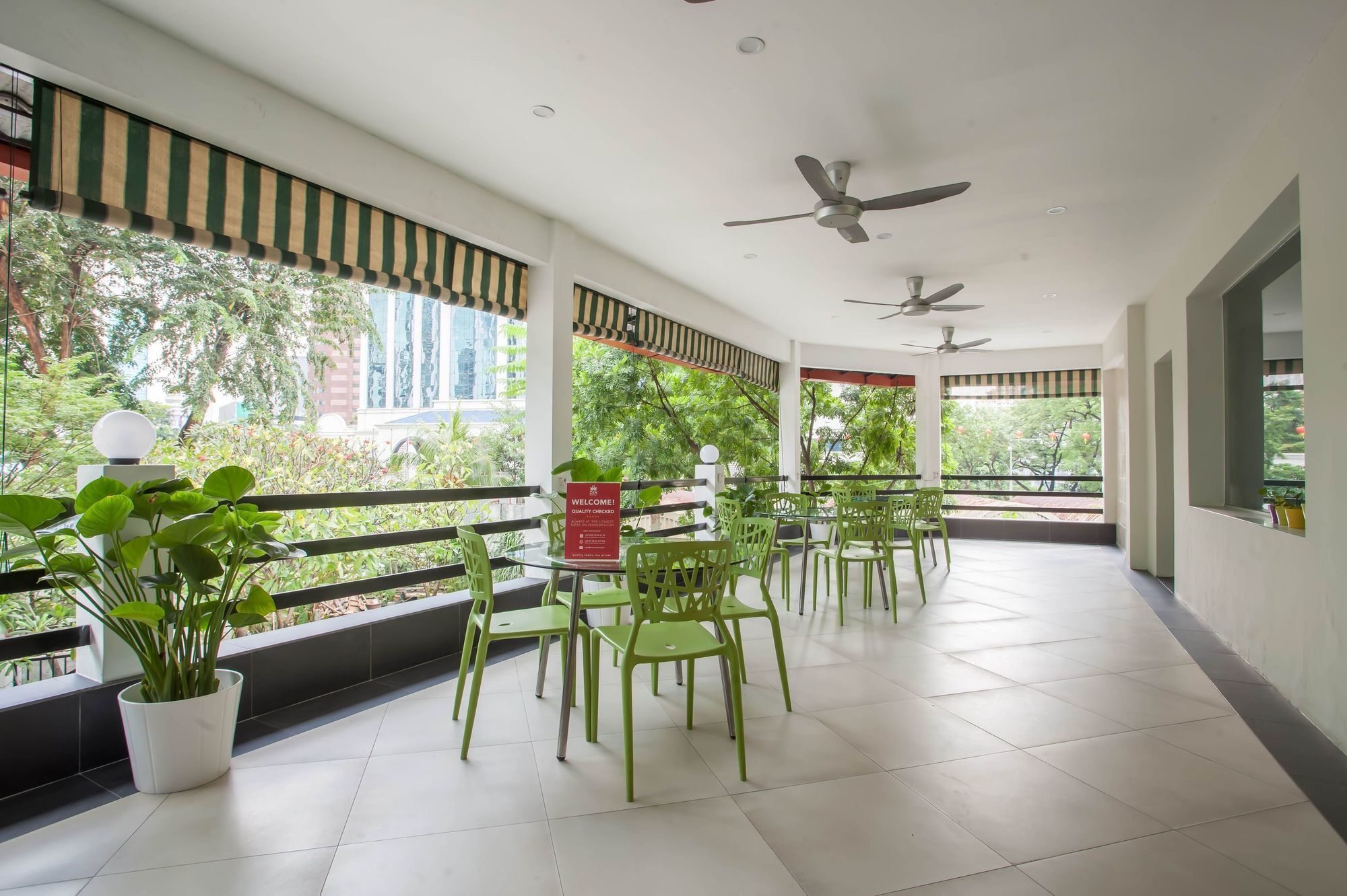 קואלה לומפור Zen Rooms Raja Chulan מראה חיצוני תמונה